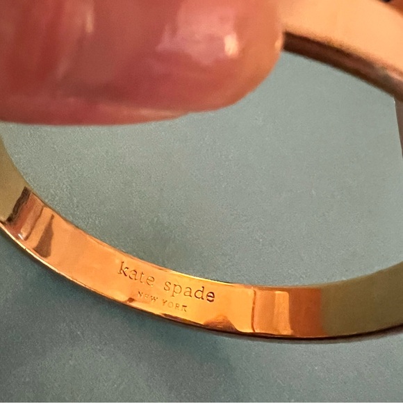 Kate Spade Gold Plated Cream Enamel Creme de la Creme Bangle Bracelet cuff - Picture 6 of 7